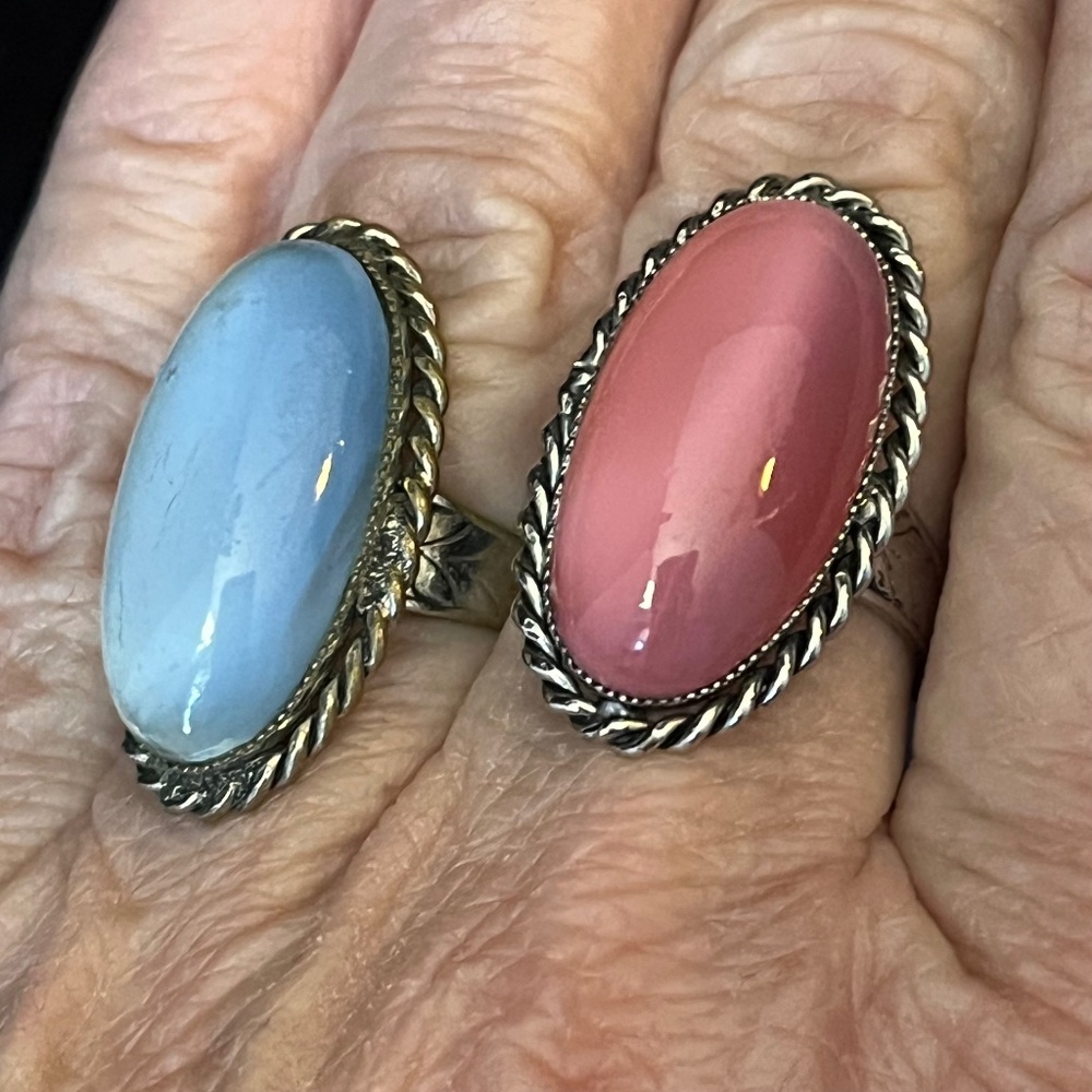 Pair of Vintage Silver Plated Adjustable Rings Cabochon Stones Rose Pink & Blue